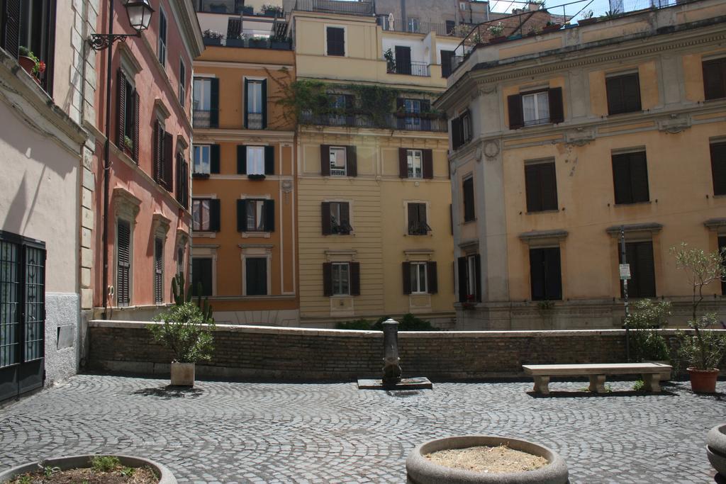 Stella'S Apartment In Monti, Rome